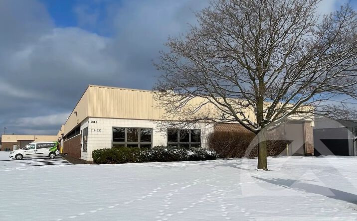 Pictures of Industrial property located at 317-333 Park St, Troy, MI 48083 for lease - image #1