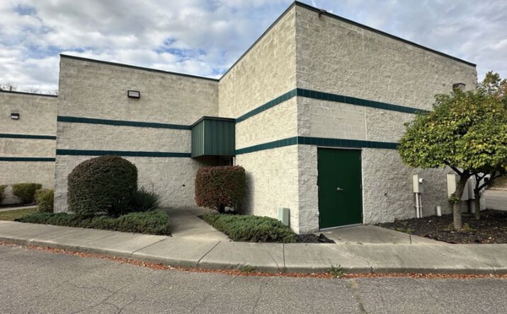 Pictures of Industrial property located at 39660 Schoolcraft Rd, Plymouth, MI 48170 for lease - image #1