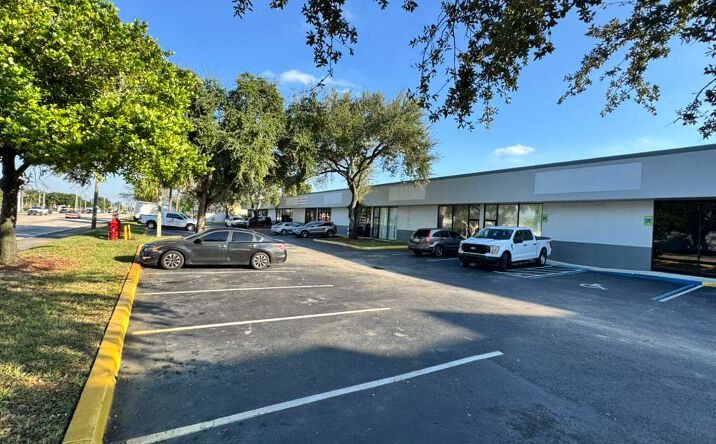Pictures of Retail, Industrial property located at 1900 NW 19th St, Fort Lauderdale, FL 33311 for lease - image #1