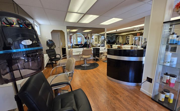 Pictures of Retail, Office property located at 23 Lowell St, Methuen, MA 01844 for lease - image #1