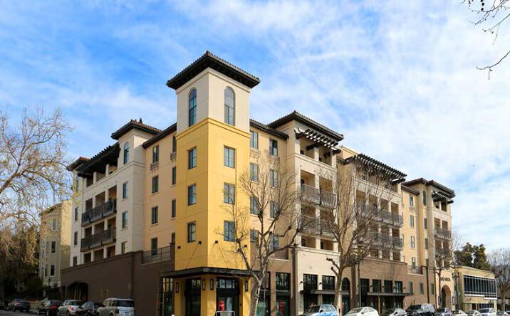 Pictures of Retail property located at 460 Grand Ave, Oakland, CA 94610 for lease - image #1