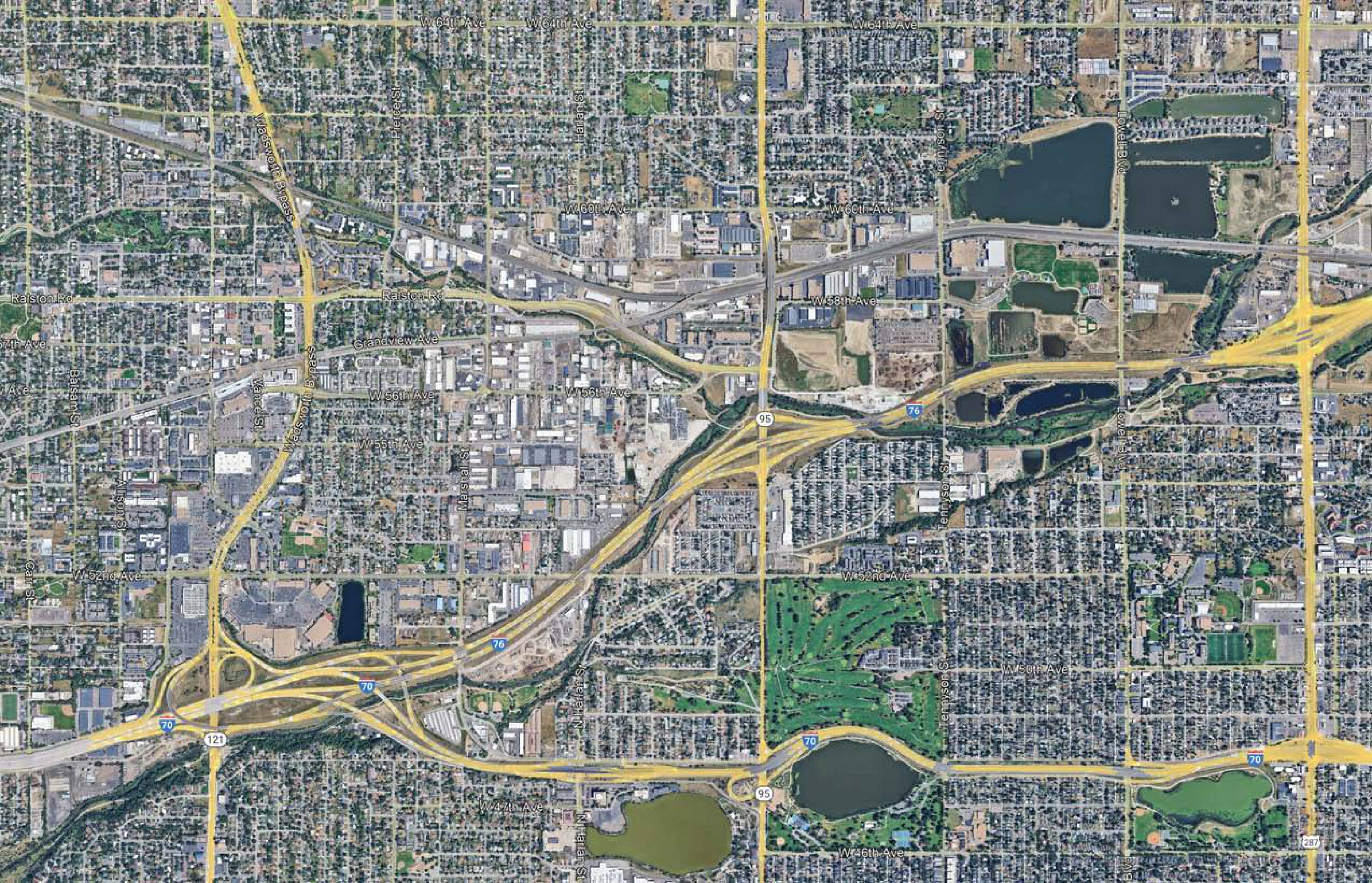 3298192