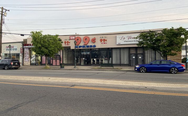 Pictures of Retail, Restaurant property located at 1081 Hempstead Turnpike, Franklin Square, NY 11010 for lease - image #1