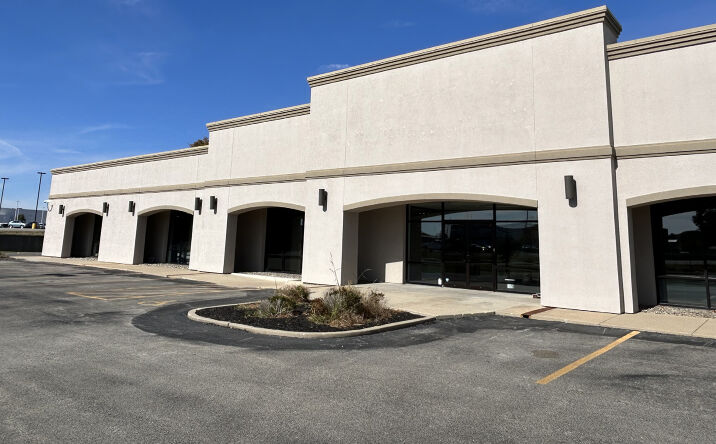 Pictures of Office property located at 506 Anthony Dr, Champaign, IL 61822 for lease - image #1