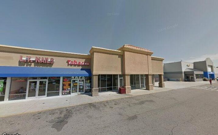 Pictures of Retail property located at 300–326 Columbus Corners Dr, Whiteville, NC 28472 for lease - image #1