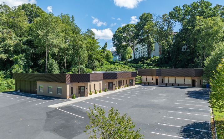 Pictures of Office property located at 122 Lyman St, Asheville, NC 28801 for lease - image #1