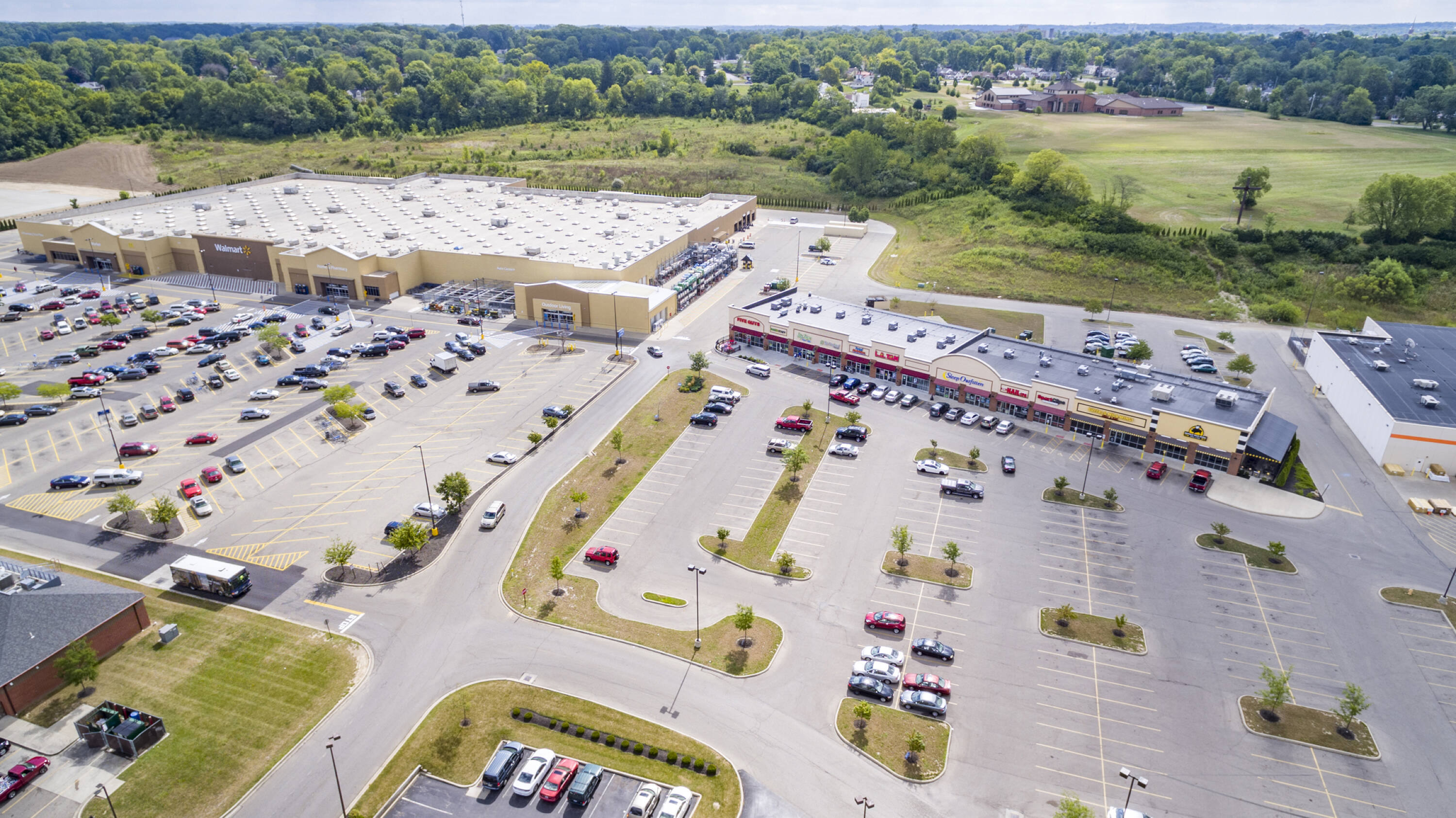 Ptn/Walmart On Bechtle Avenue Springfield Ohio/ - atlndae