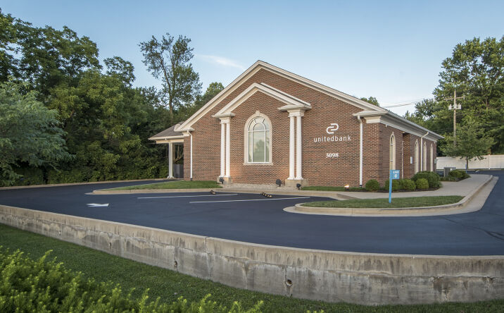 Pictures of Office, Retail property located at 3098 Harrodsburg Rd, Lexington, KY 40503 for lease - image #1