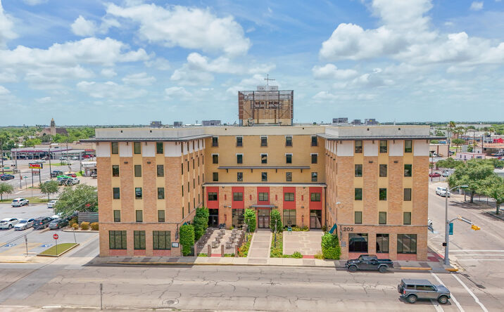 Pictures of Office, Retail property located at 202 S 1st St, Harlingen, TX 78550 for lease - image #1