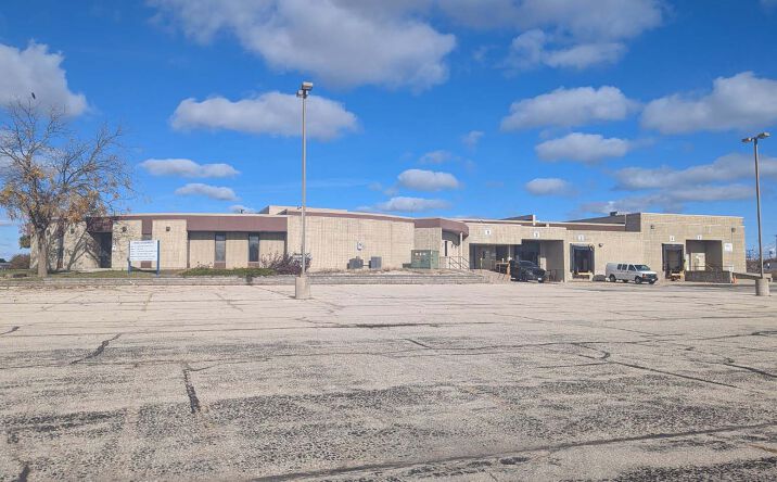 Pictures of Industrial property located at N6637 N Rolling Meadows Dr, Fond du Lac, WI 54937 for lease - image #1
