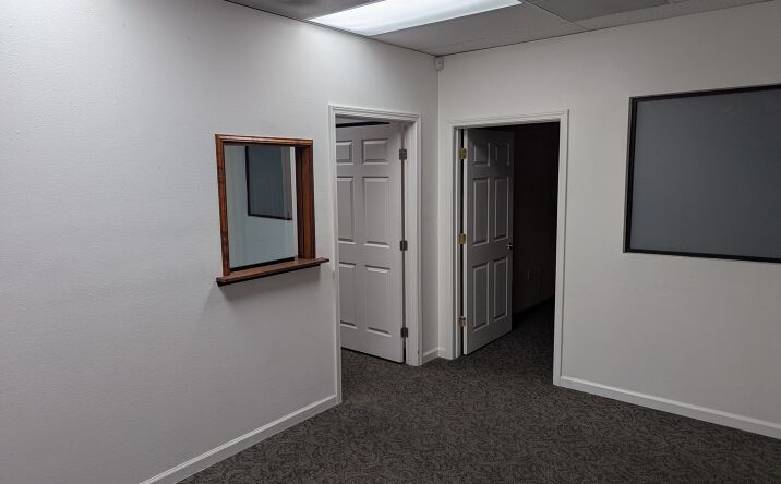 Pictures of Office property located at 2111 W March Ln, Stockton, CA 95207 for lease - image #1