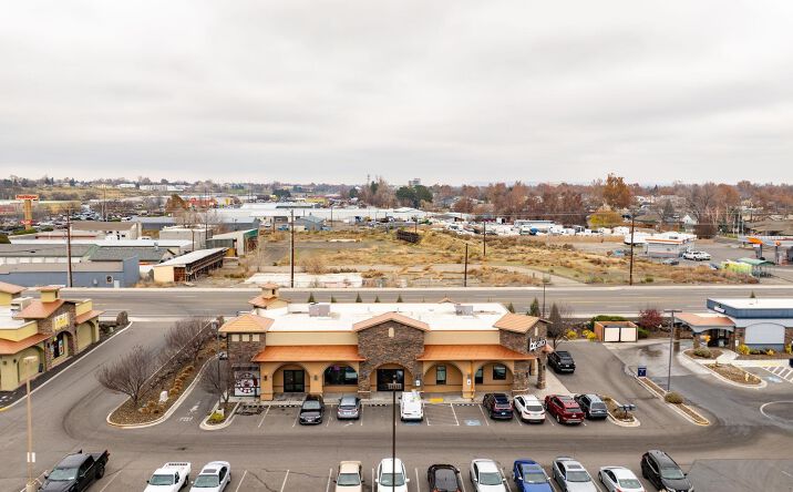 Pictures of Retail, Industrial, Restaurant property located at 1215 Aaron Dr, Richland, WA 99352 for lease - image #1