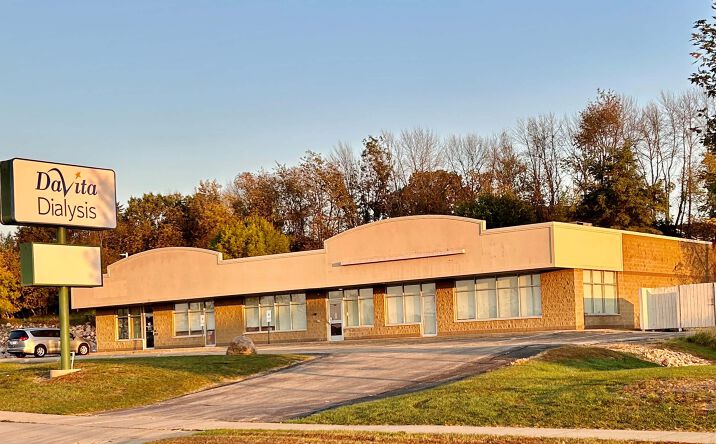 Pictures of Retail, Office property located at 928-932 Furman Dr, Waupaca, WI 54981 for lease - image #1