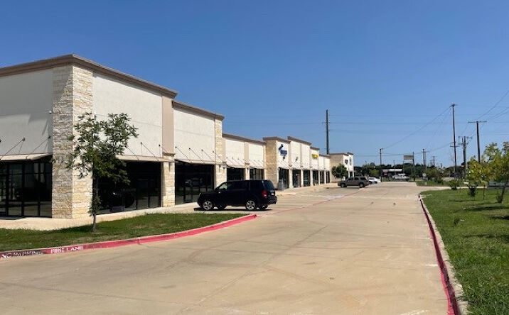 Pictures of Retail, Office property located at 429 E Interstate 30, Rockwall, TX 75087 for lease - image #1