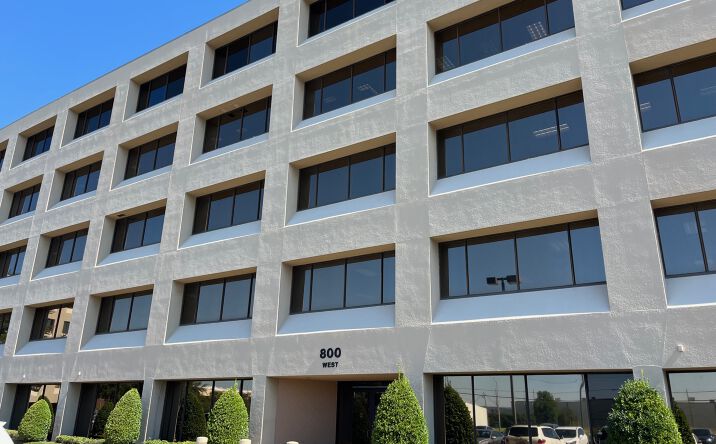 Pictures of Office property located at 800 W Commerce Rd, Elmwood, LA 70123 for lease - image #1