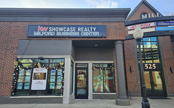 Pictures of Retail property located at 525 N Main St, Milford, MI 48381 for lease - image #1