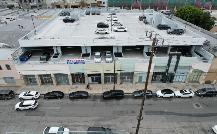 Pictures of Retail property located at 750 E 14th St, Los Angeles, CA 90021 for lease - image #1