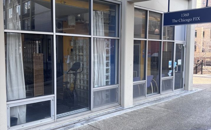 Pictures of Retail property located at 1360 N Sandburg Terrace, Chicago, IL 60610 for lease - image #1