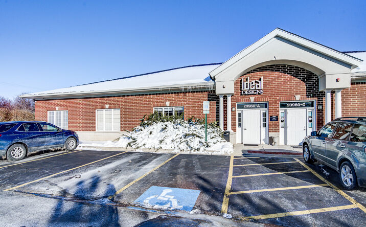 Pictures of Office property located at 20960 S Frankfort Square Road A, Frankfort, IL 60423 for lease - image #1