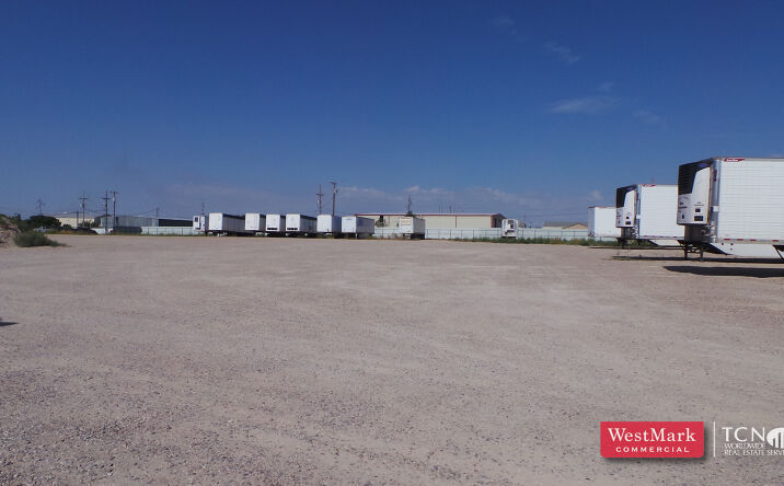 Pictures of Land property located at 910-920 East 66th Street, Lubbock, TX 79404 for lease - image #1