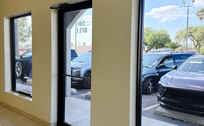 Pictures of Office, Retail property located at 2401 W Pecan Boulevard #E, McAllen, TX 78501 for lease - image #1