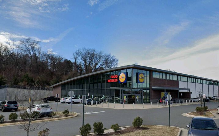 Pictures of Retail property located at 11782 Sudley Manor Dr, Manassas, VA 20109 for lease - image #1