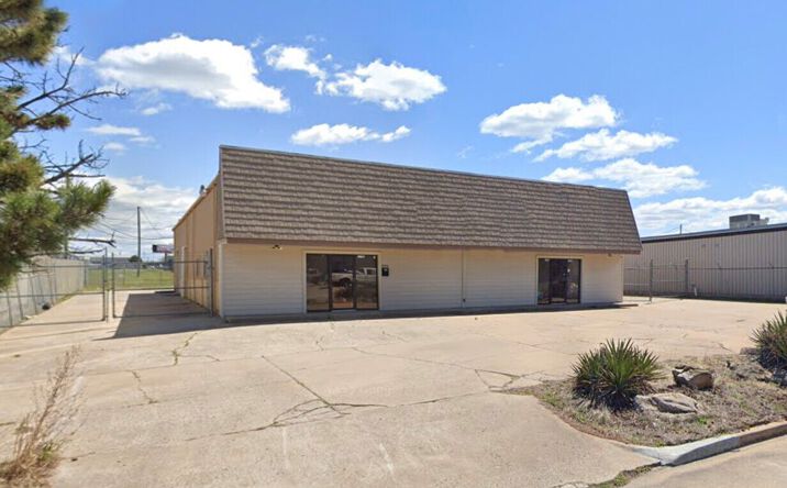 Pictures of Industrial property located at 165 S 122nd E Ave, Tulsa, OK 74128 for lease - image #1