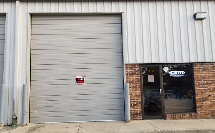 Pictures of Industrial property located at 6804 Hobson Valley Dr, Woodridge, IL 60517 for lease - image #1