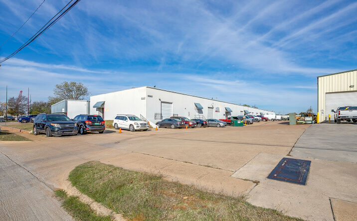 Pictures of Industrial property located at 10709 Tube Dr, Hurst, TX 76053 for lease - image #1