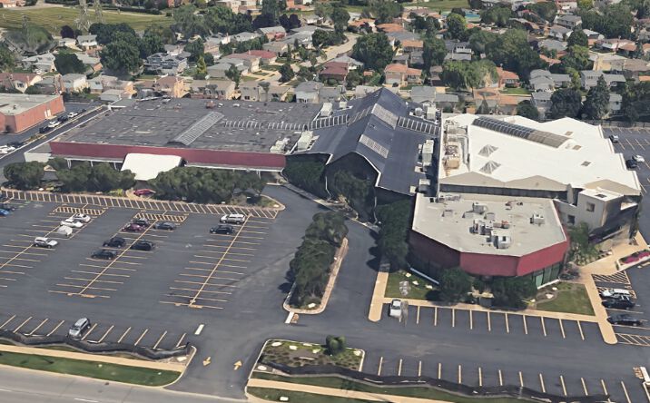 Pictures of Retail, Office, Land property located at 9333 N Milwaukee Ave, Niles, IL 60714 for lease - image #1
