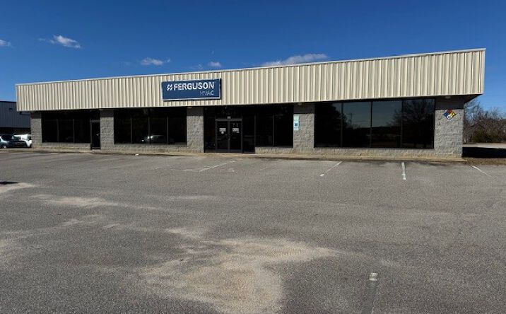Pictures of Industrial property located at 404 Chicago Dr, Fayetteville, NC 28306 for lease - image #1