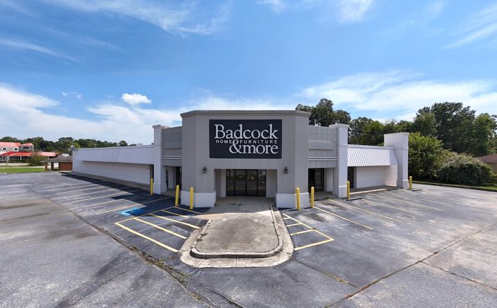 Pictures of Retail, Office, Special Purpose property located at 3318 Mercer University Dr, Macon, GA 31204 for lease - image #1