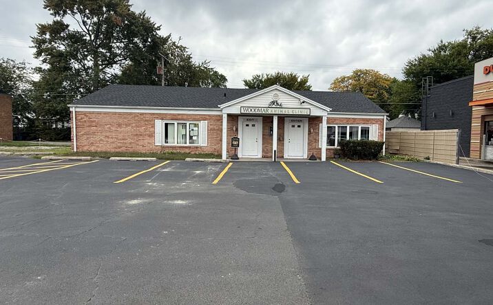 Pictures of Retail property located at 7402 Indianapolis Blvd, Hammond, IN 46324 for lease - image #1