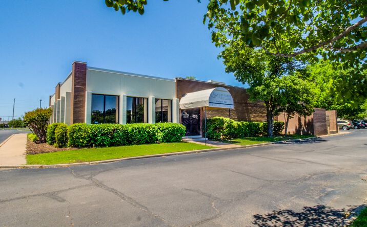 Pictures of Office property located at 4125 S Mingo Rd, Tulsa, OK 74146 for lease - image #1
