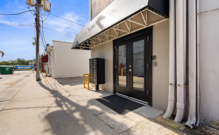 Pictures of Office property located at 904 E New Haven Ave, Melbourne, FL 32901 for lease - image #1