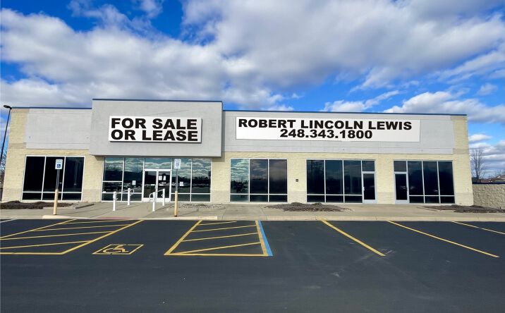 Pictures of Retail property located at 5901 Brockway Rd, Saginaw, MI 48638 for lease - image #1