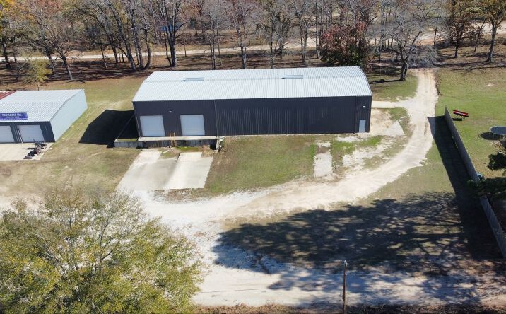 Pictures of Industrial property located at 10155 County Rd 135, Flint, TX 75762 for lease - image #1