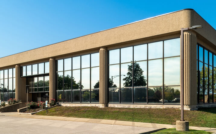 Pictures of Office property located at 48 W Seegers Rd, Arlington Heights, IL 60005 for lease - image #1