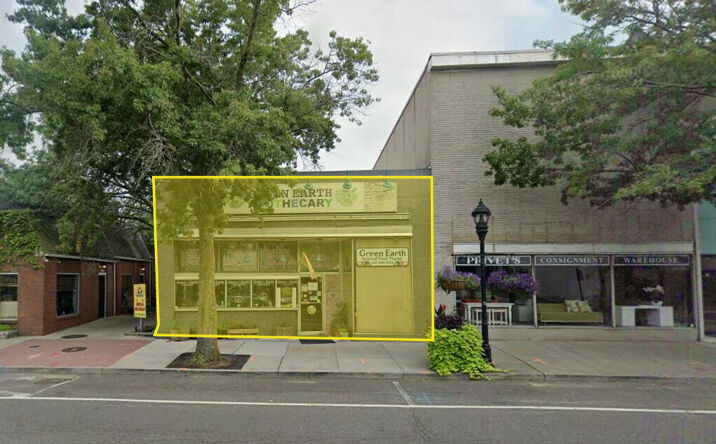 Pictures of Retail property located at 50 E Main St, Riverhead, NY 11901 for lease - image #1