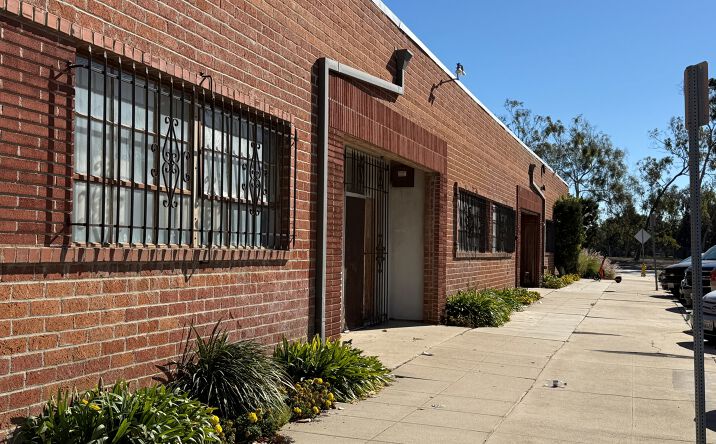 Pictures of Industrial property located at 1661 9th St, Santa Monica, CA 90404 for lease - image #1