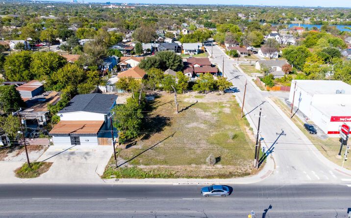 Pictures of Land property located at 707 Culebra Rd, San Antonio, TX 78201 for lease - image #1