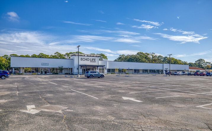 Pictures of Office property located at 3840 N Davis Hwy, Pensacola, FL 32503 for lease - image #1