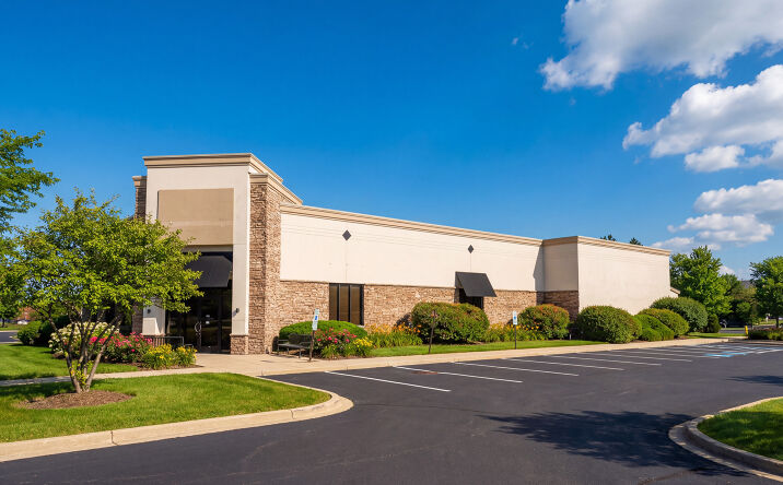 Pictures of Retail, Restaurant property located at 16165 LaGrange Rd, Orland Park, IL 60467 for lease - image #1
