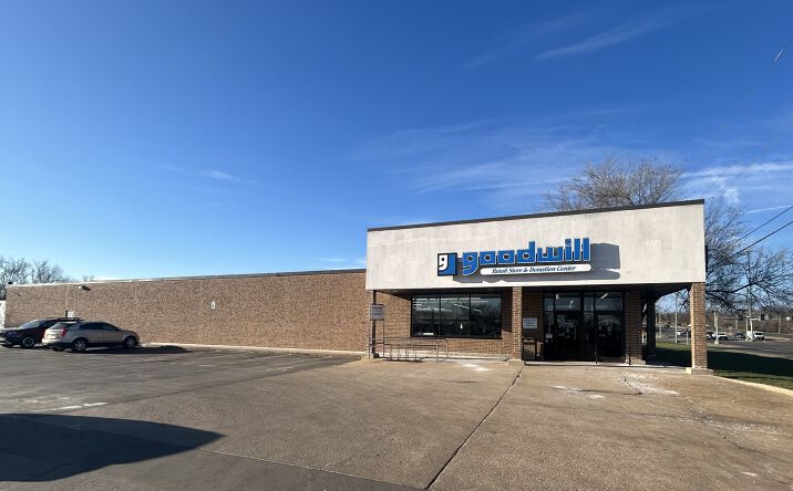 Pictures of Retail property located at 99 Old Sugar Creek Rd, Fenton, MO 63026 for lease - image #1