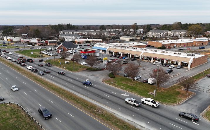 Pictures of Retail property located at 1544 Matthews-Mint Hill Rd, Matthews, NC 28105 for lease - image #1