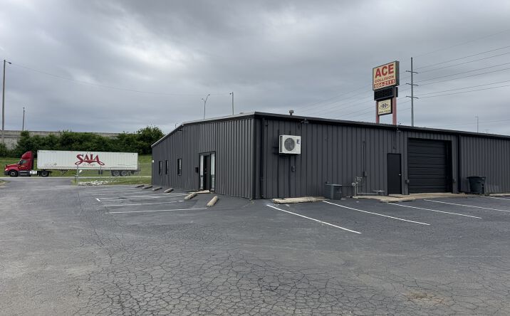 Pictures of Industrial property located at 6535 E Skelly Drive, Tulsa, OK 74145 for lease - image #1