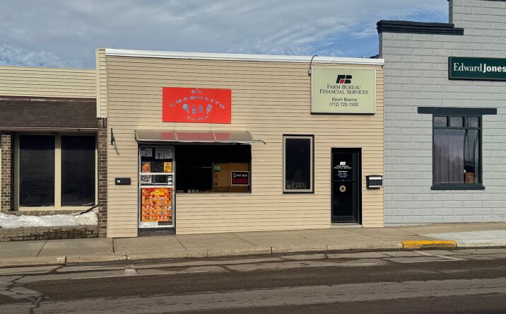 Pictures of Office, Retail property located at 34 3rd St NW, Sioux Center, IA 51250 for lease - image #1