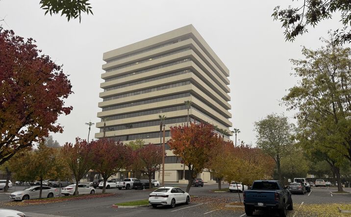Pictures of Office property located at 5060 California Ave, Bakersfield, CA 93309 for lease - image #1