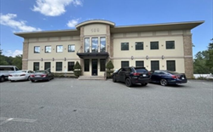 Pictures of Office property located at 189 North Main Street, Middleton, MA 01949 for lease - image #1