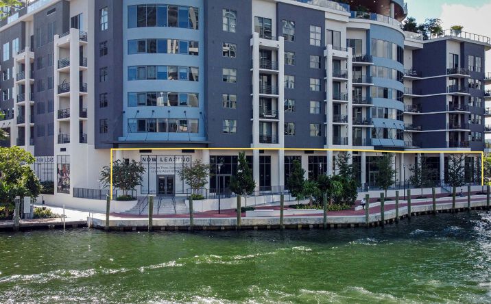 Pictures of Retail property located at 401 SW 1st Ave, Fort Lauderdale, FL 33301 for lease - image #1